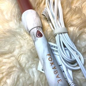 FoxyBae 32mm Marble/rose gold curling wand